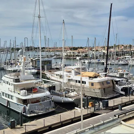 公寓 Marine, T4 En Duplex Vue Centre Port Avec Parking *