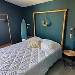 Apartment Marine, T4 En Duplex Vue Centre Port Avec Parking Agde