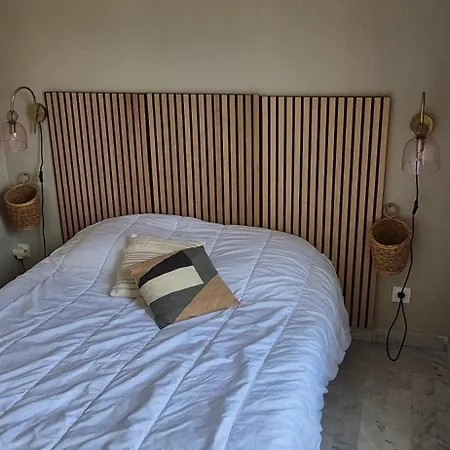 Apartment Marine, T4 En Duplex Vue Centre Port Avec Parking Agde